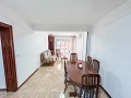 Acogedor Piso con Ascensor de 4 Habitaciones con Balcón en Elda in Real Estate Alicante