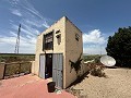 Prachtige villa met 4 slaapkamers en 1 badkamer in Villena. in Real Estate Alicante
