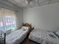 Prachtige villa met 4 slaapkamers en 1 badkamer in Villena. in Real Estate Alicante