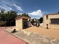 Prachtige villa met 4 slaapkamers en 1 badkamer in Villena. in Real Estate Alicante