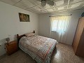 Prachtige villa met 4 slaapkamers en 1 badkamer in Villena. in Real Estate Alicante