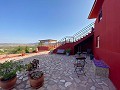 Wunderschöne Villa mit 5 Schlafzimmern und 4 Bädern in Encebras (Pinoso) mit wunderschöner Aussicht! in Real Estate Alicante