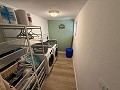 Exclusieve villa met 4 slaapkamers en 3 badkamers in Loma Bada Petrer. in Real Estate Alicante