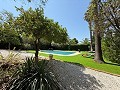 Exclusieve villa met 4 slaapkamers en 3 badkamers in Loma Bada Petrer. in Real Estate Alicante