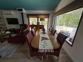 Exclusieve villa met 4 slaapkamers en 3 badkamers in Loma Bada Petrer. in Real Estate Alicante