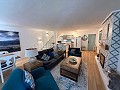 Exclusieve villa met 4 slaapkamers en 3 badkamers in Loma Bada Petrer. in Real Estate Alicante
