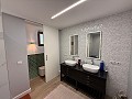 Exclusieve villa met 4 slaapkamers en 3 badkamers in Loma Bada Petrer. in Real Estate Alicante