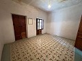 Stadswoning uit de 20e eeuw in Novelda in Real Estate Alicante