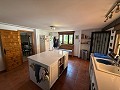 Prachtig landhuis met 5 slaapkamers en 3 badkamers (verdeeld in 2 woningen) in Castalla. in Real Estate Alicante