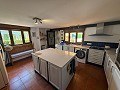 Prachtig landhuis met 5 slaapkamers en 3 badkamers (verdeeld in 2 woningen) in Castalla. in Real Estate Alicante