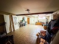 4 Bedroom semi-detached villa in Petrer with private pool in Real Estate Alicante
