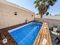 4 Bedroom semi-detached villa in Petrer with private pool in Real Estate Alicante