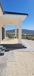 Impresionante villa de 4 dormitorios y 3 baños en Pinoso in Real Estate Alicante