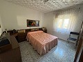 Amazing 4 bedroom 3 bathroom townhouse with castle views in Petrer in Real Estate Alicante