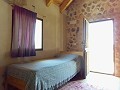 Prachtige authentieke Spaanse finca met 4 slaapkamers, 2 badkamers en gastenverblijf in Pinoso. in Real Estate Alicante