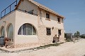 Prachtige authentieke Spaanse finca met 4 slaapkamers, 2 badkamers en gastenverblijf in Pinoso. in Real Estate Alicante