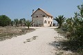 Prachtige authentieke Spaanse finca met 4 slaapkamers, 2 badkamers en gastenverblijf in Pinoso. in Real Estate Alicante