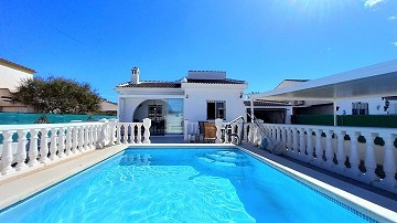 Lovely 3 Bed 2 Bath renovated Villa in Torrevieja. 