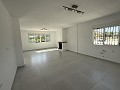 Prachtig gerenoveerde villa met 3 slaapkamers, 2 badkamers en zwembad in Fortuna. in Real Estate Alicante