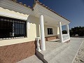 Prachtig gerenoveerde villa met 3 slaapkamers, 2 badkamers en zwembad in Fortuna. in Real Estate Alicante
