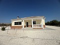 Prachtig gerenoveerde villa met 3 slaapkamers, 2 badkamers en zwembad in Fortuna. in Real Estate Alicante