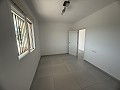 Prachtig gerenoveerde villa met 3 slaapkamers, 2 badkamers en zwembad in Fortuna. in Real Estate Alicante