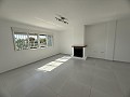 Prachtig gerenoveerde villa met 3 slaapkamers, 2 badkamers en zwembad in Fortuna. in Real Estate Alicante