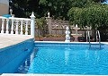 Fabelhafte 4-Bett-Villa mit eigenständigem Gästehaus in Sax in Real Estate Alicante