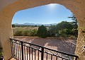 Fabelhafte 4-Bett-Villa mit eigenständigem Gästehaus in Sax in Real Estate Alicante