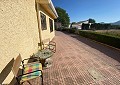 Fabelhafte 4-Bett-Villa mit eigenständigem Gästehaus in Sax in Real Estate Alicante