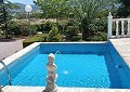 Fabelhafte 4-Bett-Villa mit eigenständigem Gästehaus in Sax in Real Estate Alicante