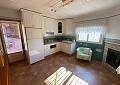 Fabelhafte 4-Bett-Villa mit eigenständigem Gästehaus in Sax in Real Estate Alicante