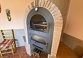 Fabelhafte 4-Bett-Villa mit eigenständigem Gästehaus in Sax in Real Estate Alicante