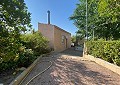 Fabelhafte 4-Bett-Villa mit eigenständigem Gästehaus in Sax in Real Estate Alicante
