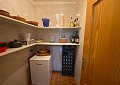 Fabelhafte 4-Bett-Villa mit eigenständigem Gästehaus in Sax in Real Estate Alicante