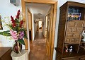 Fabelhafte 4-Bett-Villa mit eigenständigem Gästehaus in Sax in Real Estate Alicante