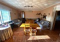 Fabelhafte 4-Bett-Villa mit eigenständigem Gästehaus in Sax in Real Estate Alicante