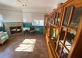 Fabelhafte 4-Bett-Villa mit eigenständigem Gästehaus in Sax in Real Estate Alicante