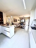 Superbe bungalow au rez-de-chaussée avec piscine commune in Real Estate Alicante