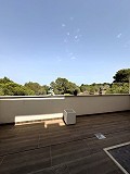 Superbe bungalow au rez-de-chaussée avec piscine commune in Real Estate Alicante