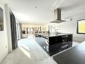 Prachtige villa met 4 slaapkamers en 2 badkamers in Encebras (Pinoso). in Real Estate Alicante