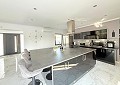 Prachtige villa met 4 slaapkamers en 2 badkamers in Encebras (Pinoso). in Real Estate Alicante