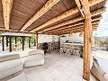 Belle villa de 5 chambres et 4 salles de bain à Pinoso. in Real Estate Alicante