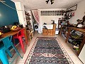 Spirituele retraite in Sax met eindeloze mogelijkheden in Real Estate Alicante