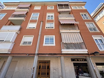 Stunning 3 bedroom Apartment in Petrer with huge terrace