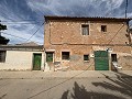 Spacious house with garage and plot: a house with great potential in Real Estate Alicante