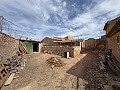 Spacious house with garage and plot: a house with great potential in Real Estate Alicante