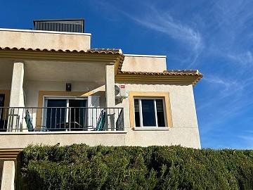 Prachtig appartement met 2 slaapkamers en 1 badkamer in Villamartin.