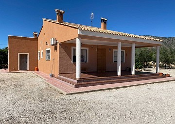 Prachtige villa met 3 slaapkamers in Salinas, dichtbij de stad.