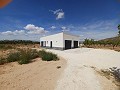 Casa de invitados, garaje más parcela en venta en Pinoso. in Real Estate Alicante